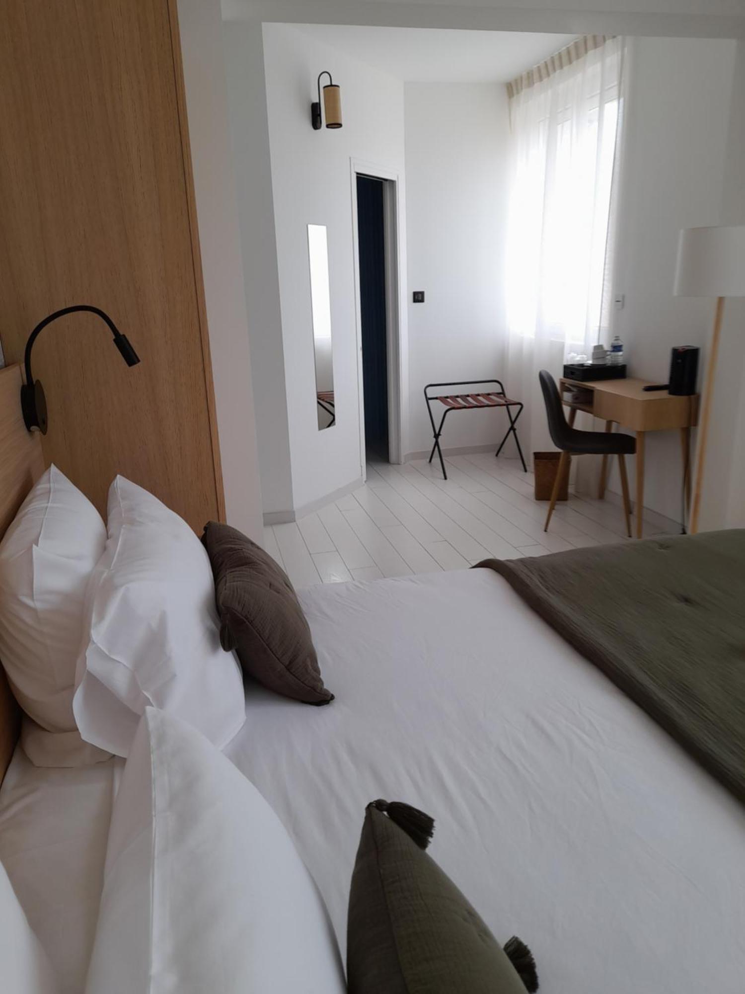 Hotel L'Albatros Saint-Trojan-les-Bains Eksteriør billede